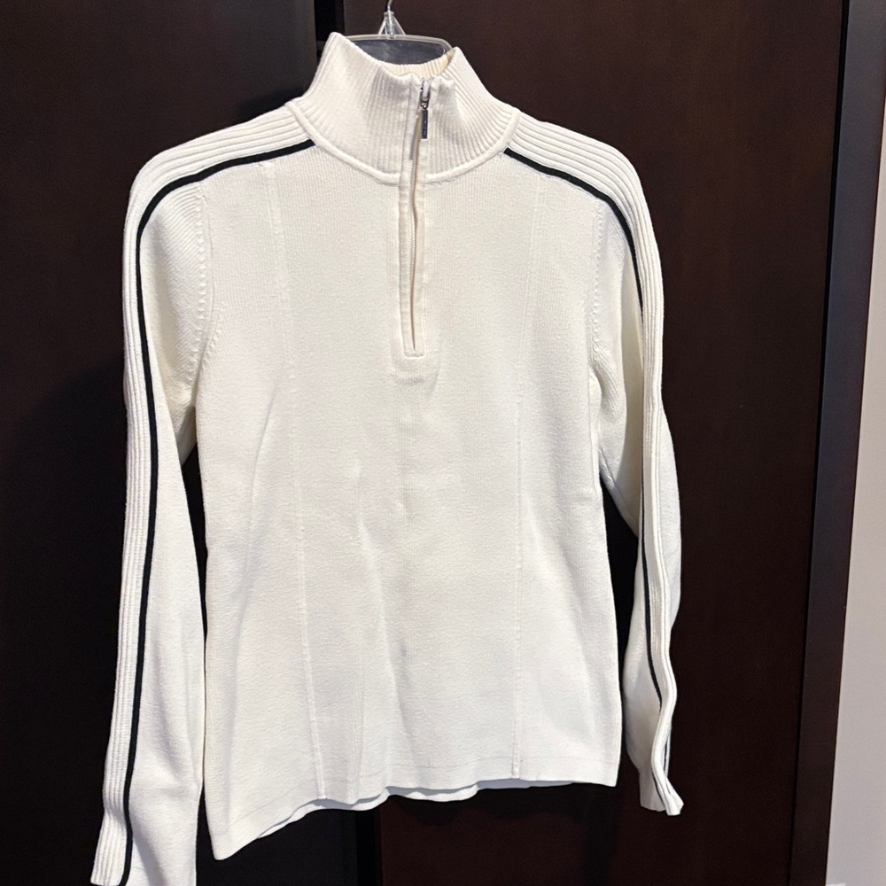 Tommy Hilfiger sweater size large